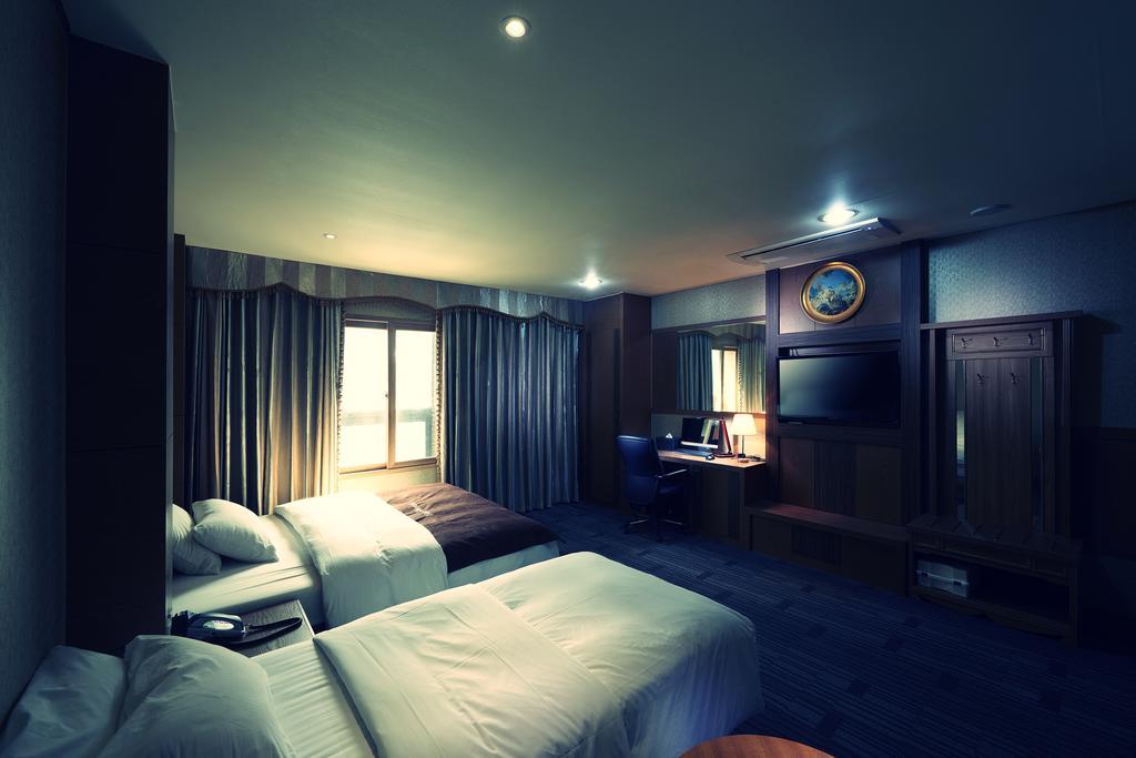 Benikea Premier Hotel Siheung Exterior foto